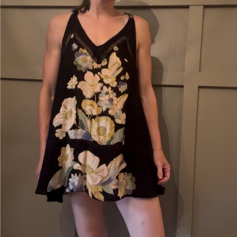 Free People Intimately Floral Tunic Mini Dress Black Racerback Lace Trim Size XS